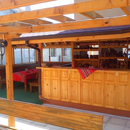 Guest House Nash Dom Kavarna Dış mekan fotoğraf