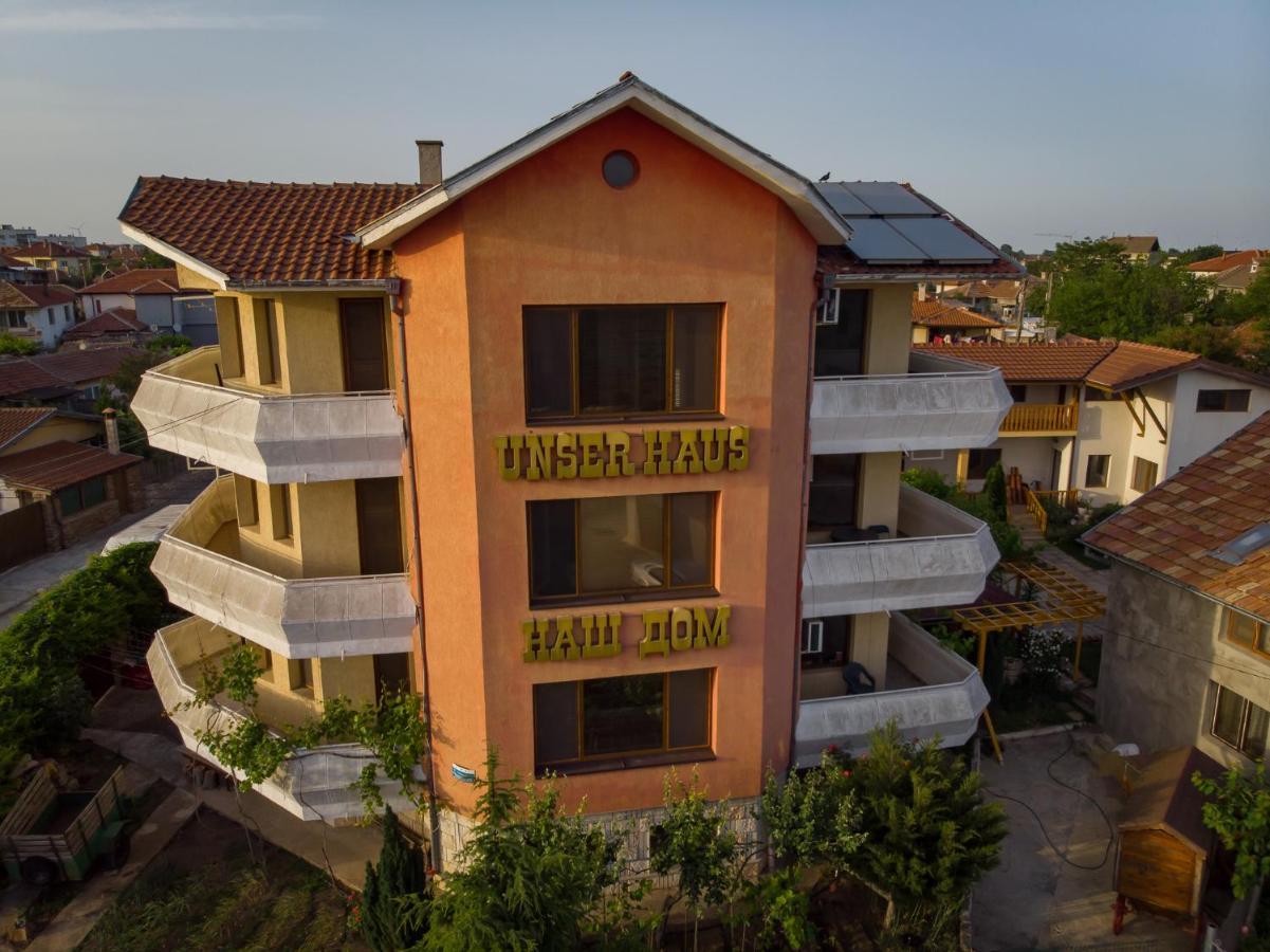 Guest House Nash Dom Kavarna Dış mekan fotoğraf