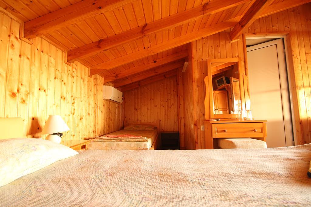 Guest House Nash Dom Kavarna Dış mekan fotoğraf